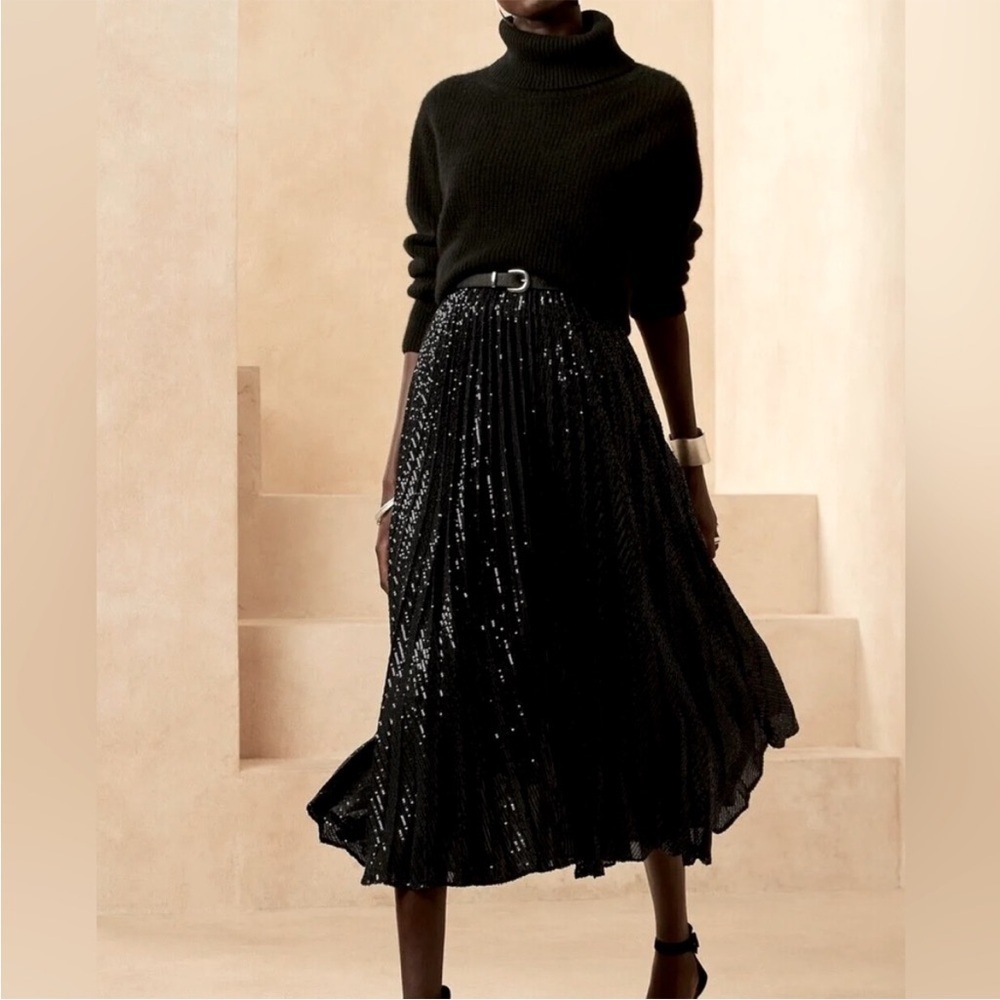 Banana Republic Black Sequin Striped Pleated Midi Skirt Size XS NWT